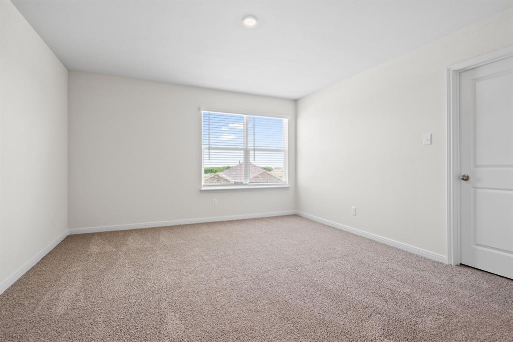 301 Revolution Drive Property Photo 9