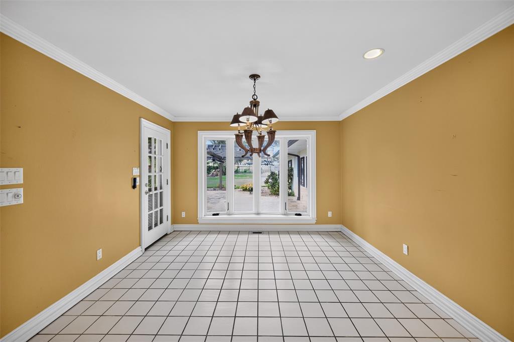 702 Mulberry Drive Property Photo 15