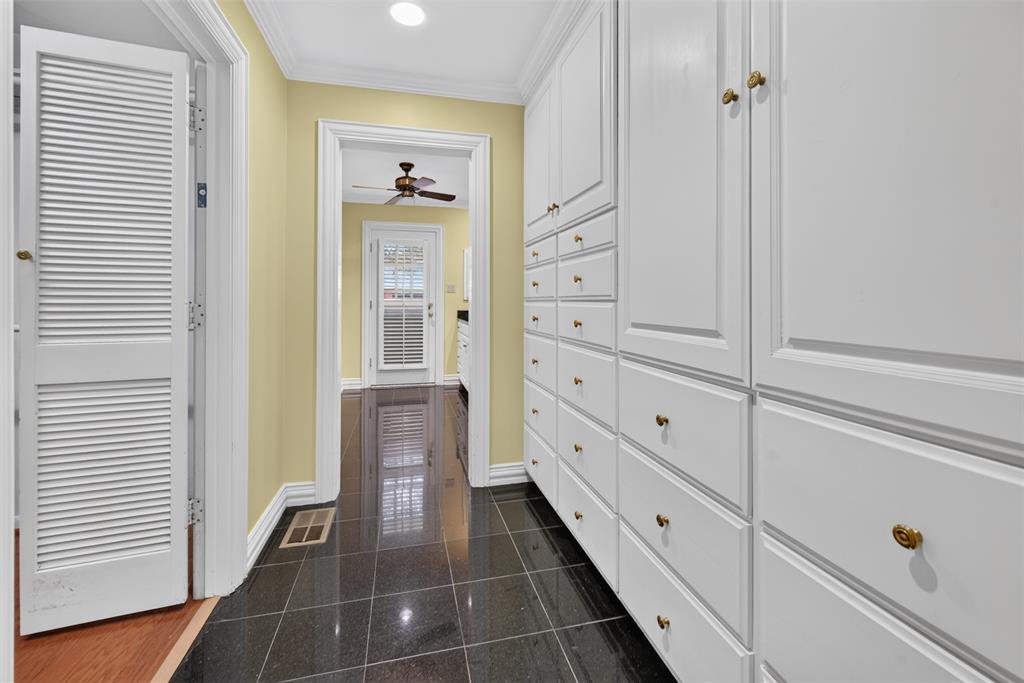 702 Mulberry Drive Property Photo 29