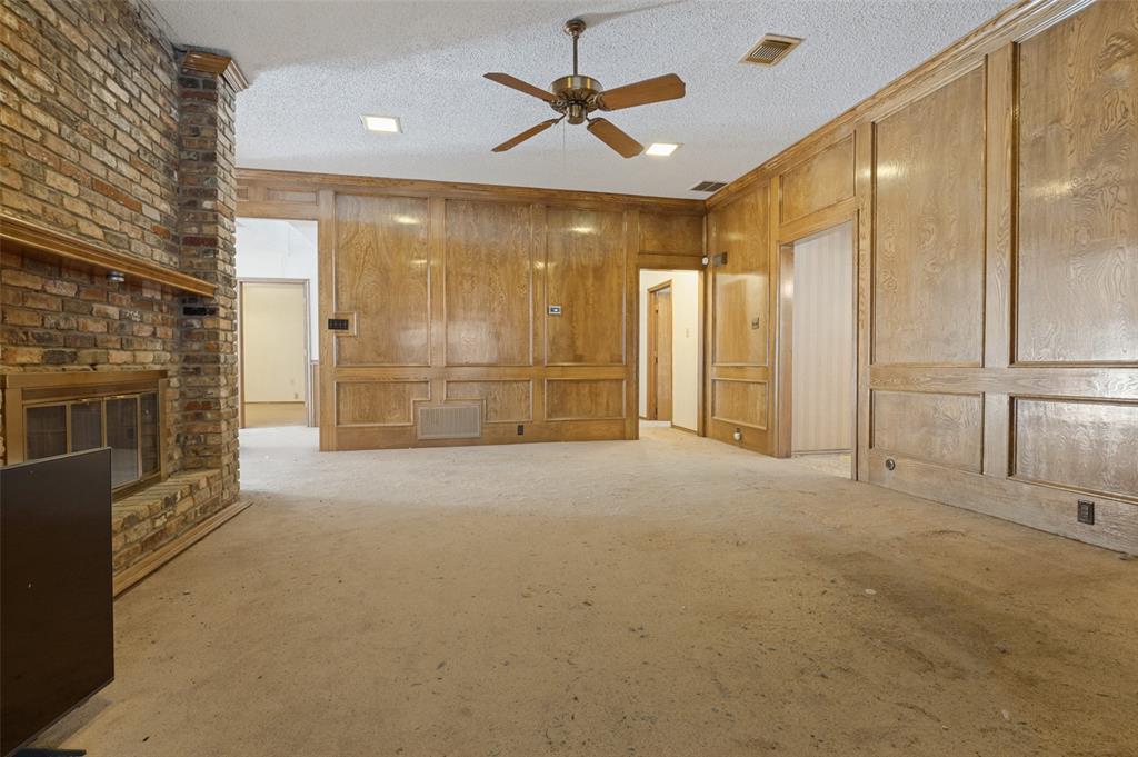 1901 Wedgewood Drive Property Photo 5