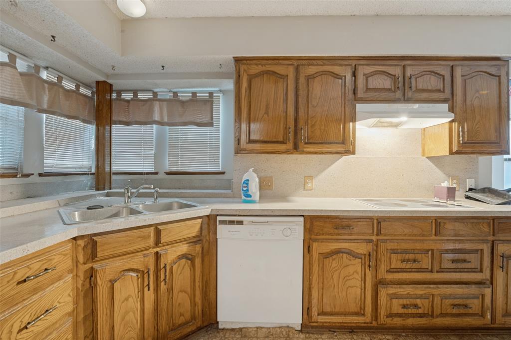 1901 Wedgewood Drive Property Photo 12
