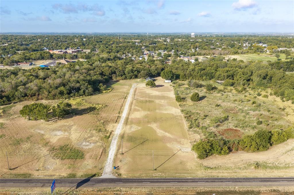 1207 N Interstate Highway 45 Property Photo 1