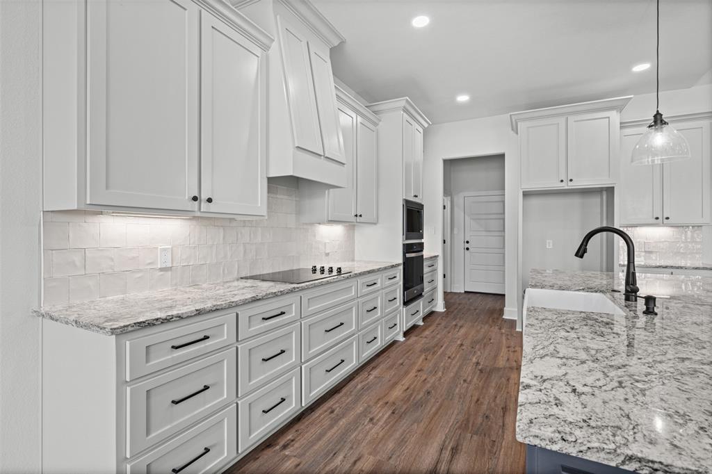 10205 Charmwood Drive Property Photo 12