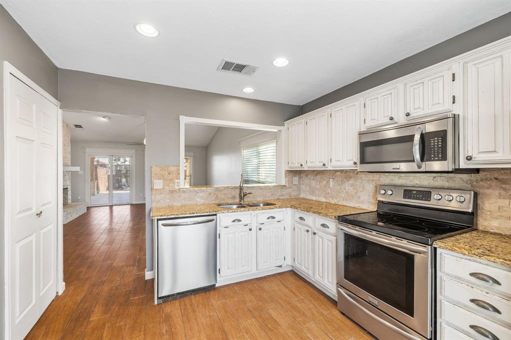 4128 Newton Street Property Photo 4
