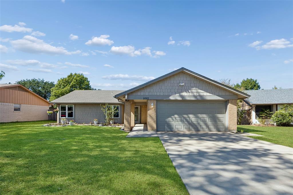 2023 Inverness Drive Property Photo 1
