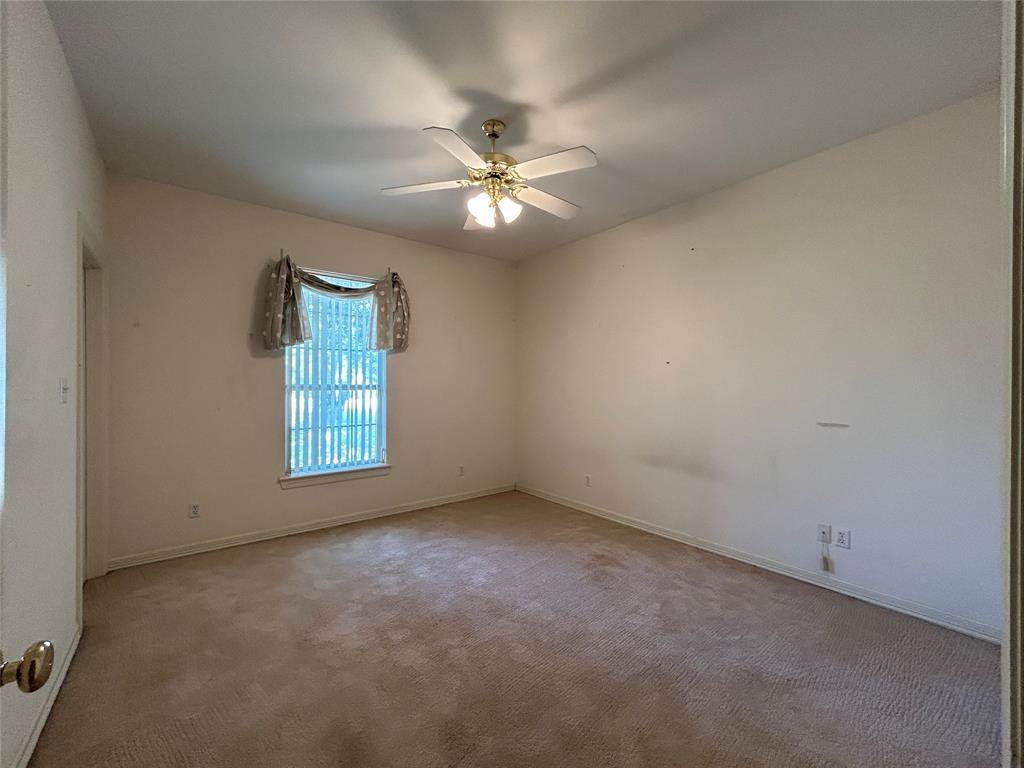 1328 Azalea Drive Property Photo 9
