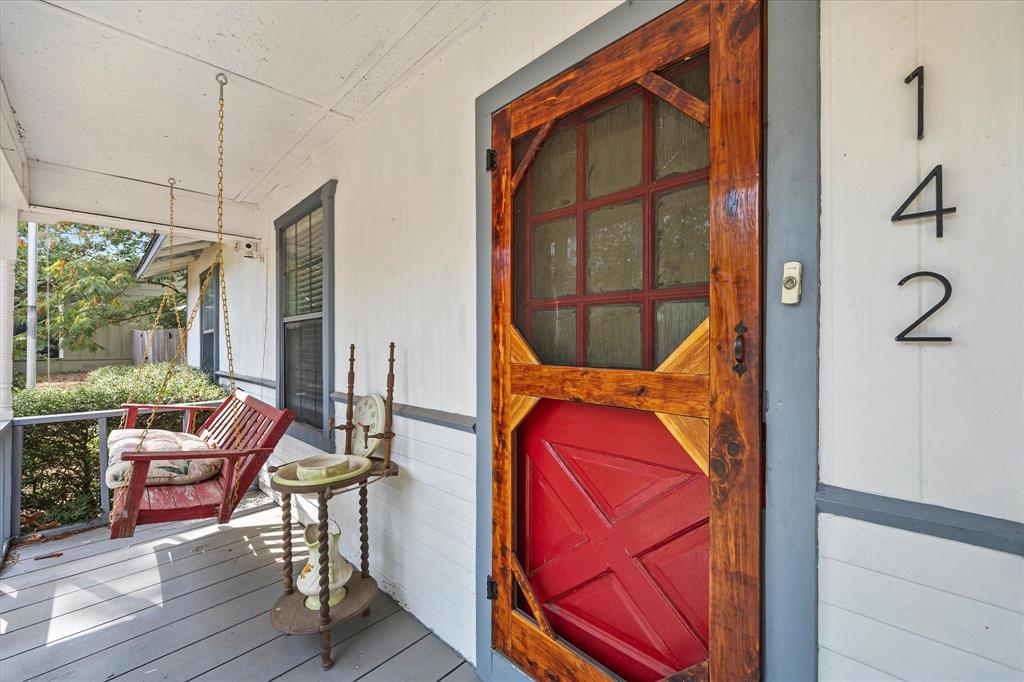 142 Iowa Place Property Photo 1