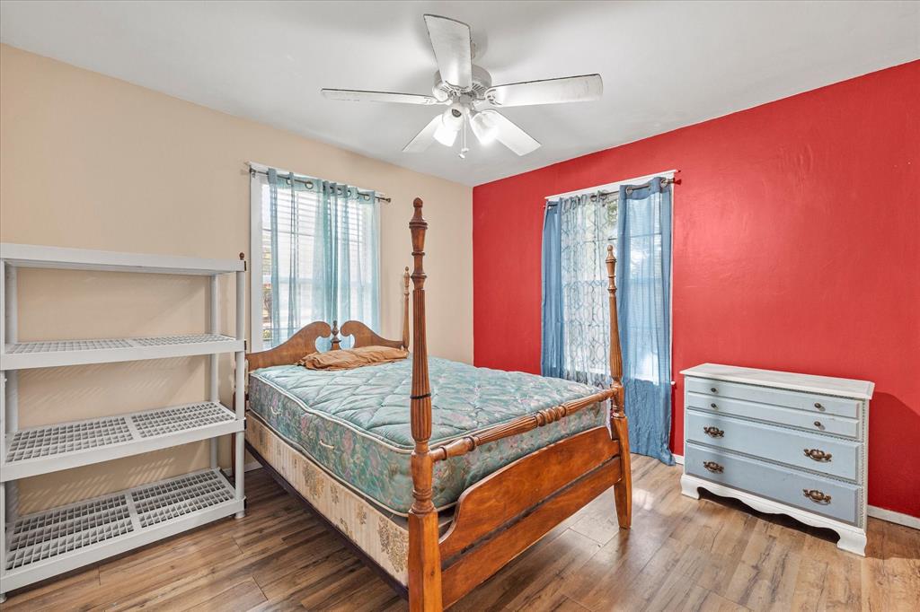 142 Iowa Place Property Photo 12