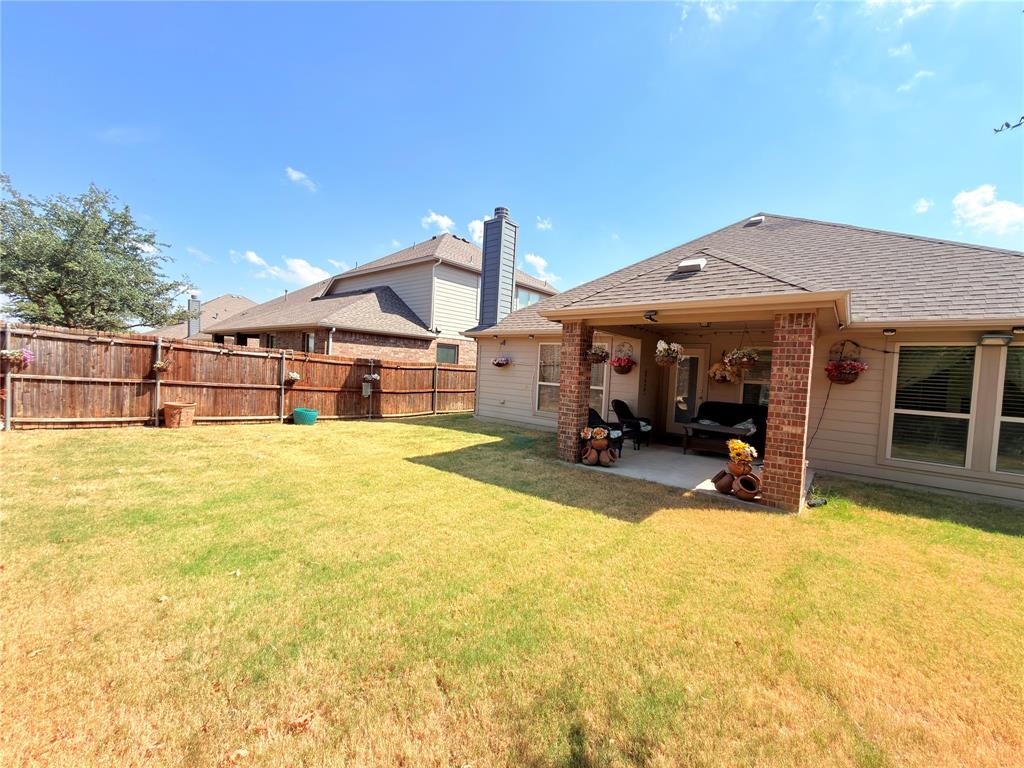 112 Rustic Oak Lane Property Photo 16