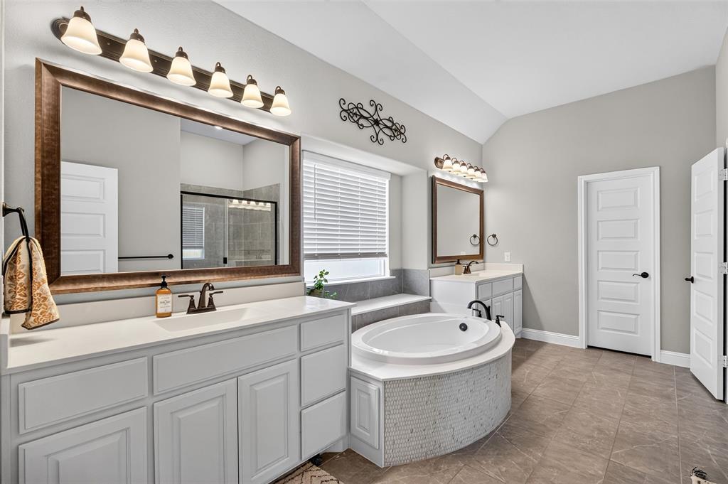 12717 Caliber Drive Property Photo 30