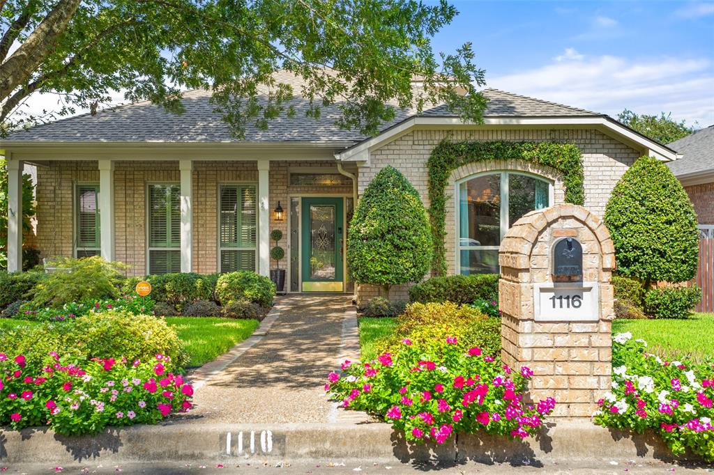 1116 Oak Garden Circle Property Photo 1