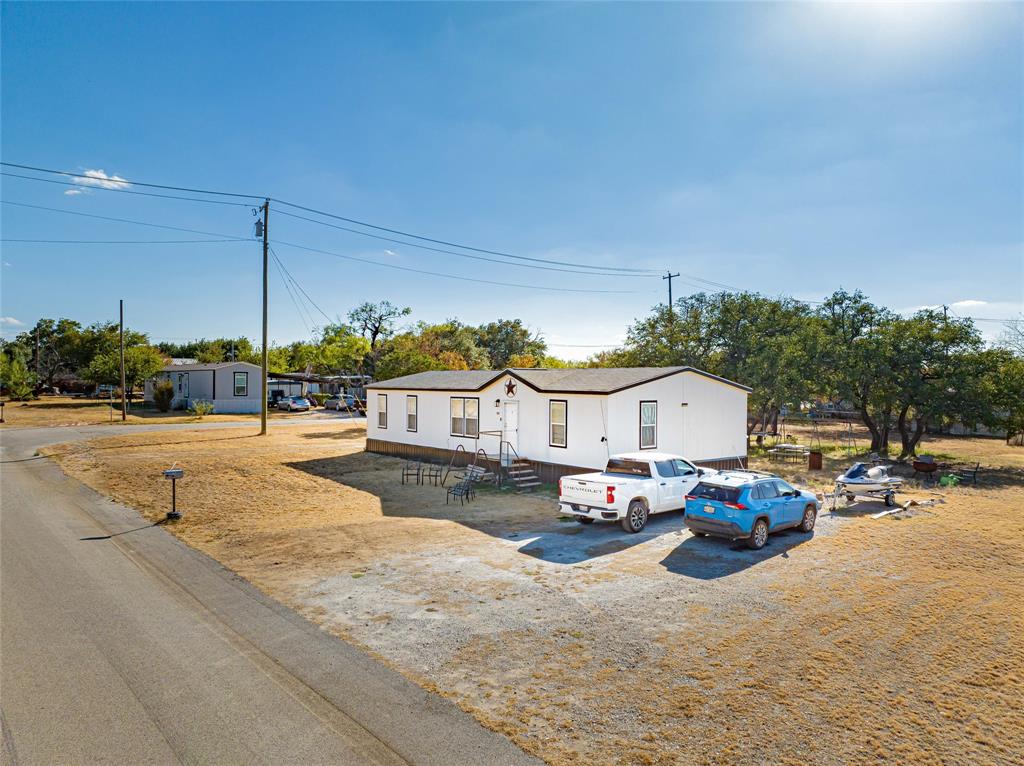 915 S Miller Street Property Photo 1