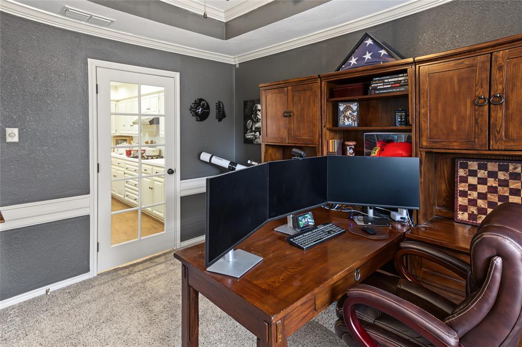 808 Forest Edge Lane Property Photo 14