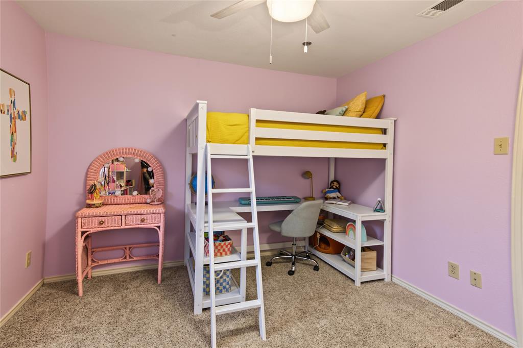 808 Forest Edge Lane Property Photo 20
