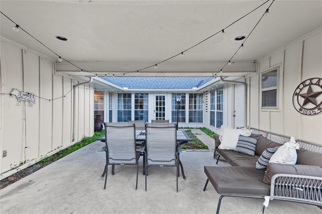 808 Forest Edge Lane Property Photo 34