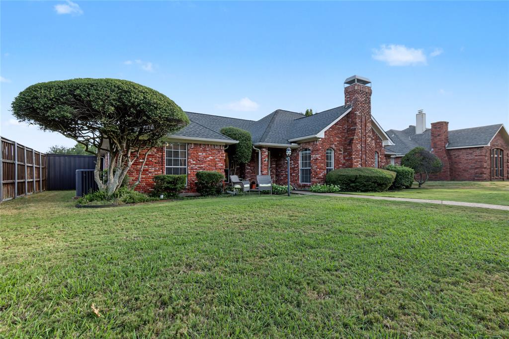 808 Forest Edge Lane Property Photo 35