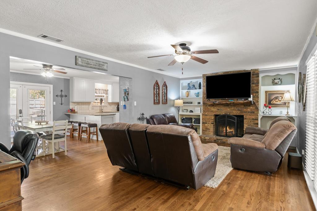 1415 Glenlain Dr Property Photo 8
