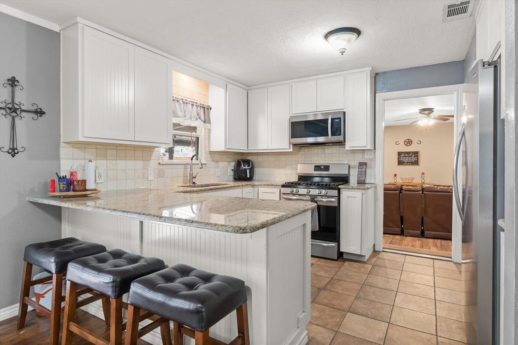 1415 Glenlain Dr Property Photo 14