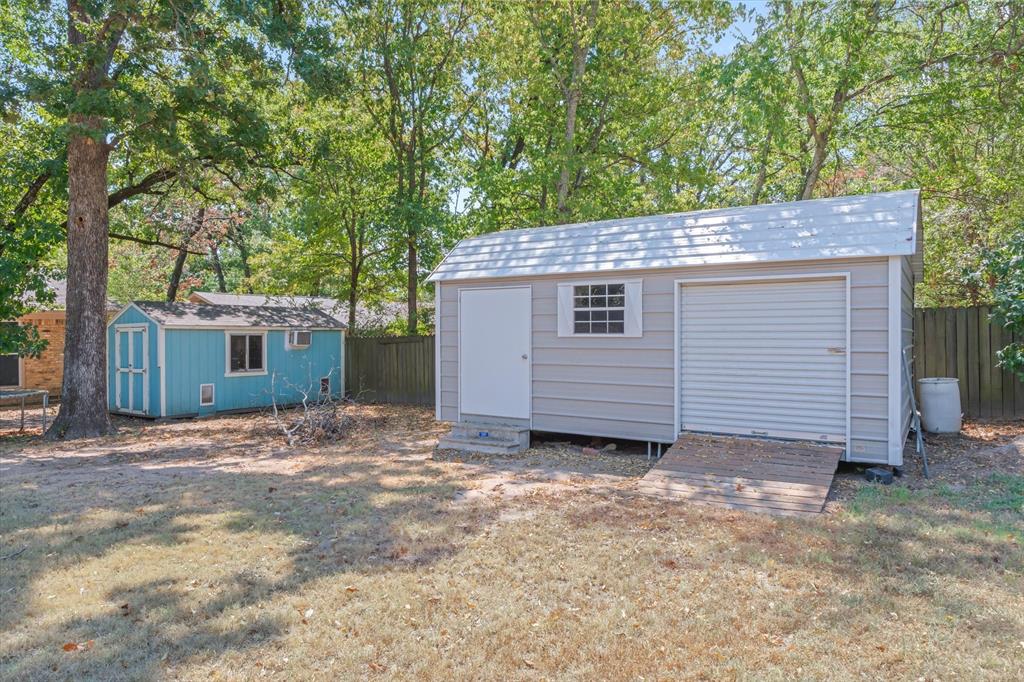 1415 Glenlain Dr Property Photo 32