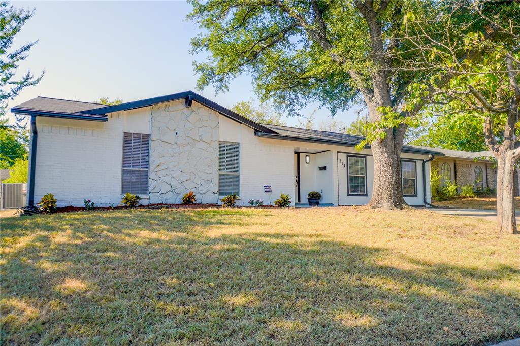 313 Boulder Court Property Photo 1