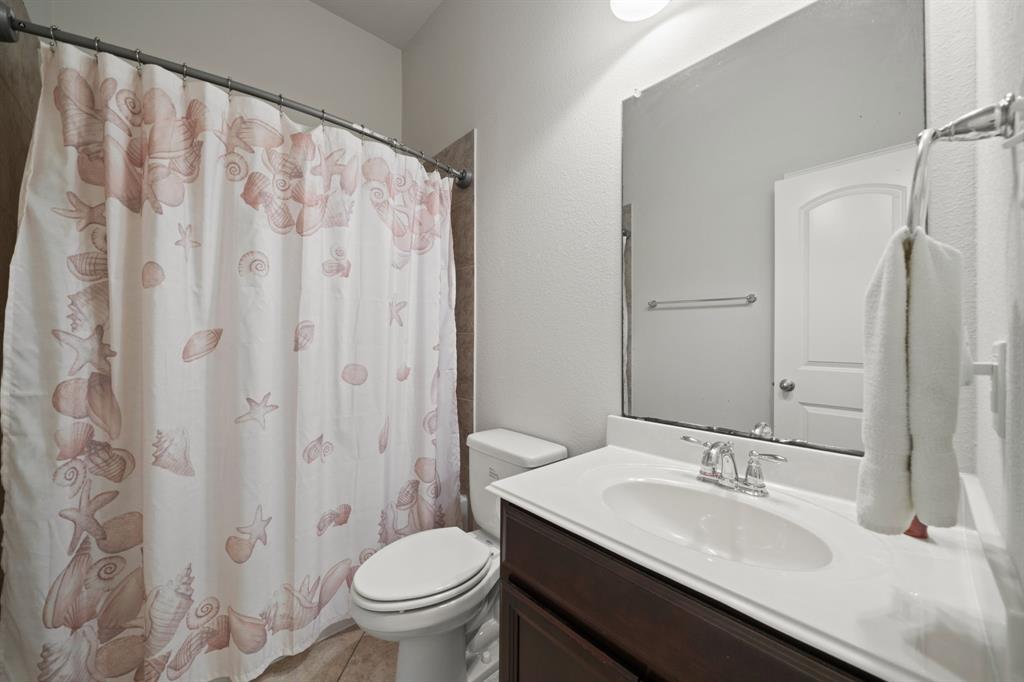 3909 Brook Wood Drive Property Photo 9