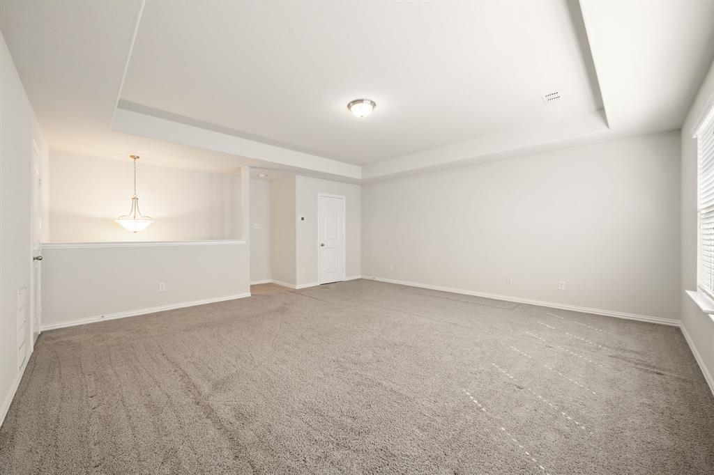 3909 Brook Wood Drive Property Photo 31