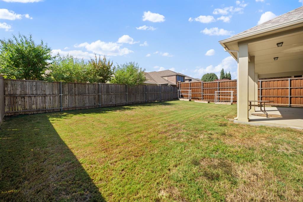 3909 Brook Wood Drive Property Photo 35