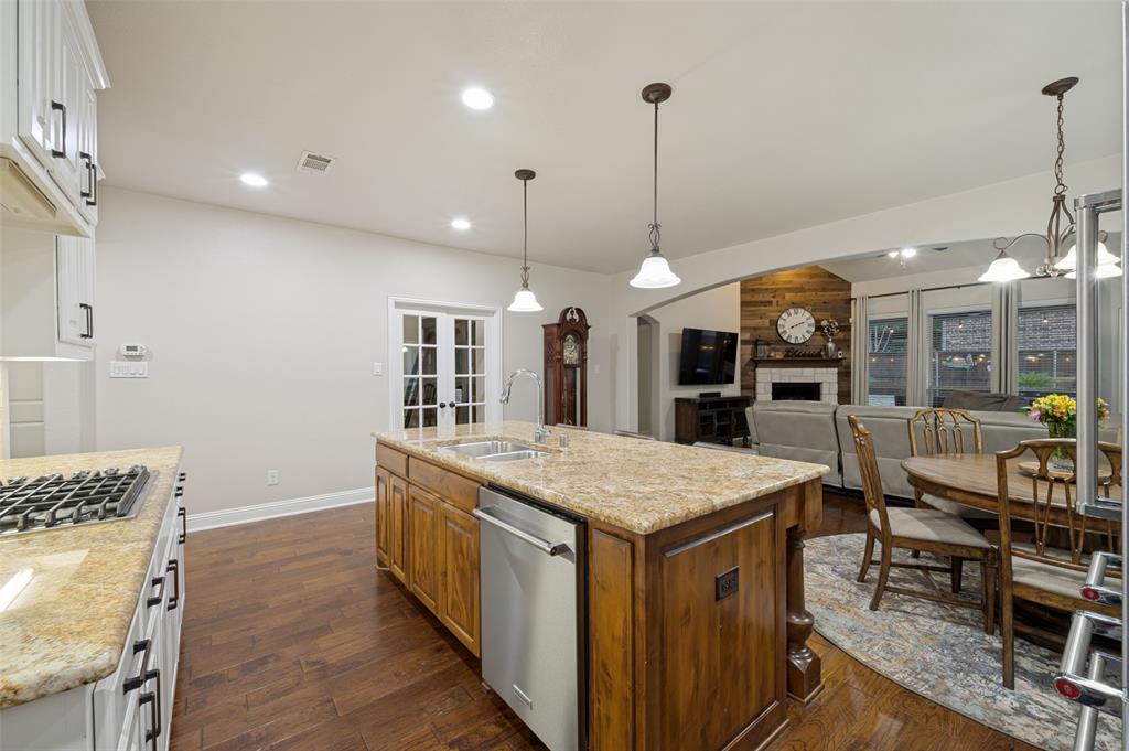 3108 Stonefield Property Photo 9