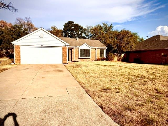304 Mack Drive Property Photo 2