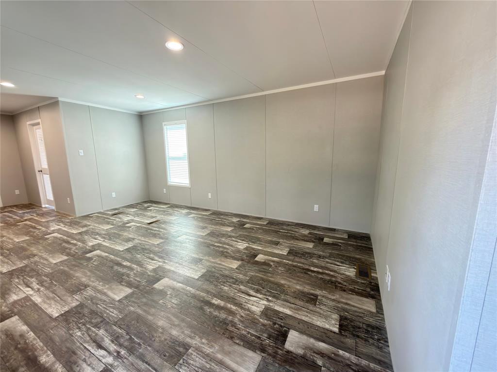 114 County Road 1423 Property Photo 12