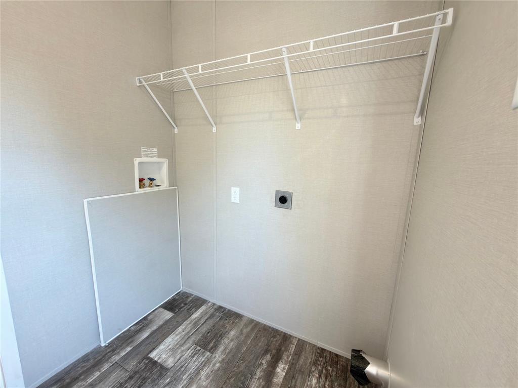 114 County Road 1423 Property Photo 18