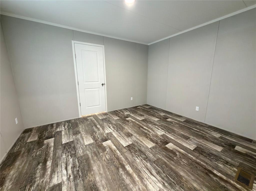 114 County Road 1423 Property Photo 21