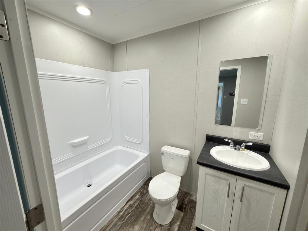 114 County Road 1423 Property Photo 22