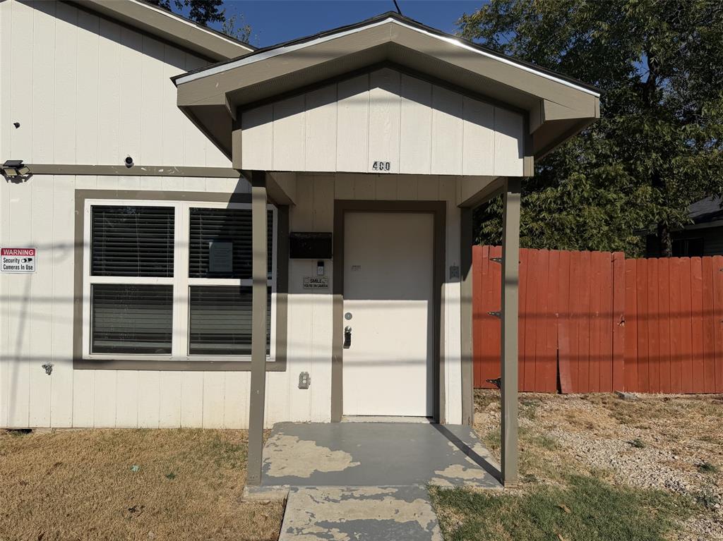 400 Lansing Street Property Photo 2