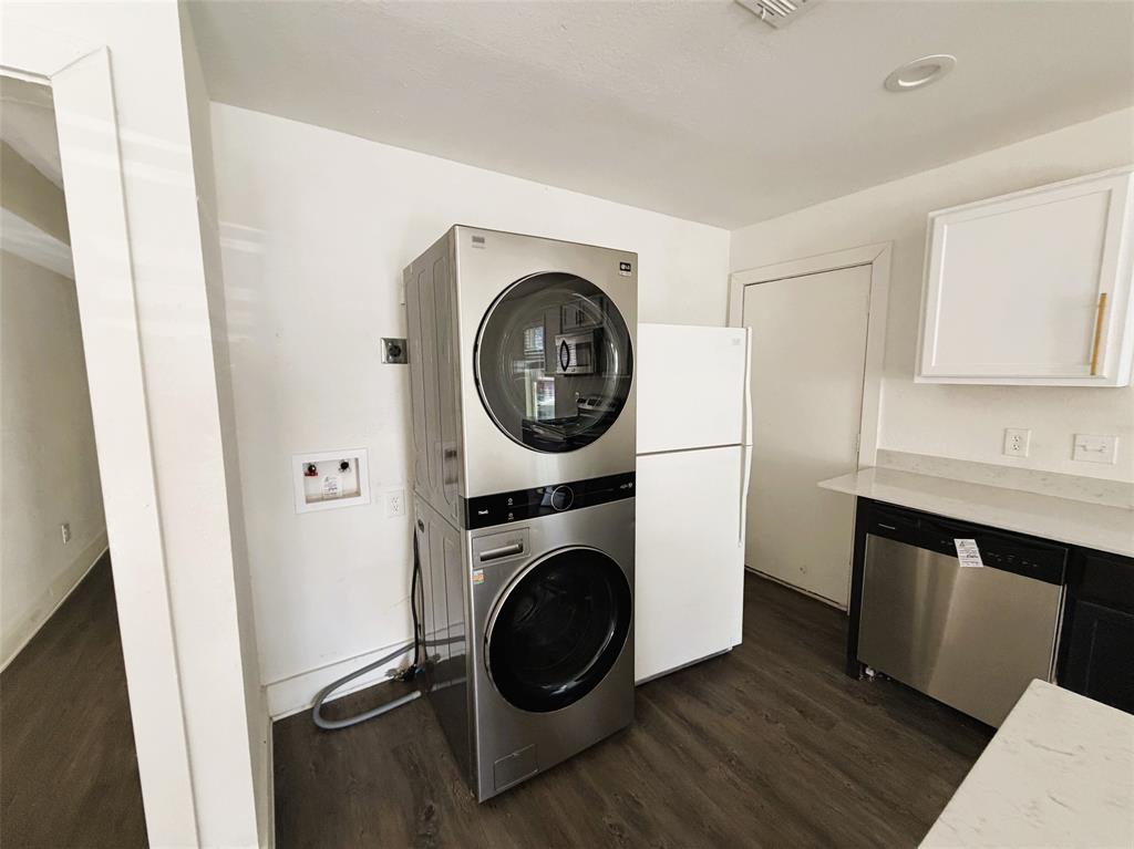 400 Lansing Street Property Photo 6
