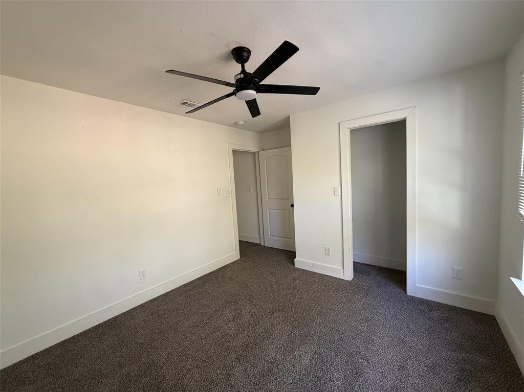 400 Lansing Street Property Photo 14