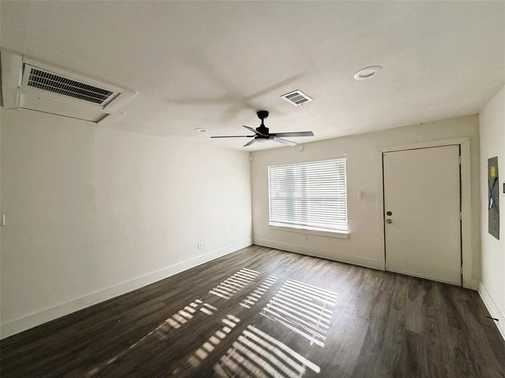 400 Lansing Street Property Photo 18