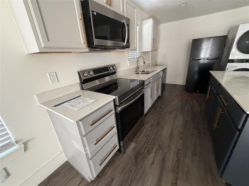 400 Lansing Street Property Photo 20