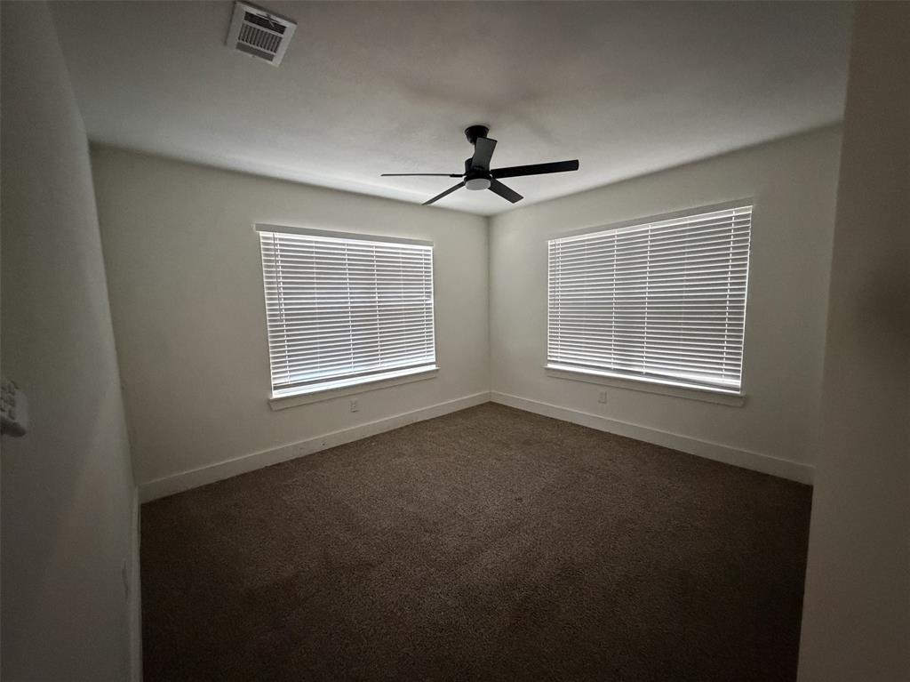 400 Lansing Street Property Photo 23