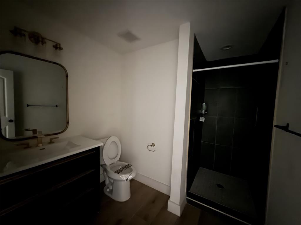 400 Lansing Street Property Photo 25