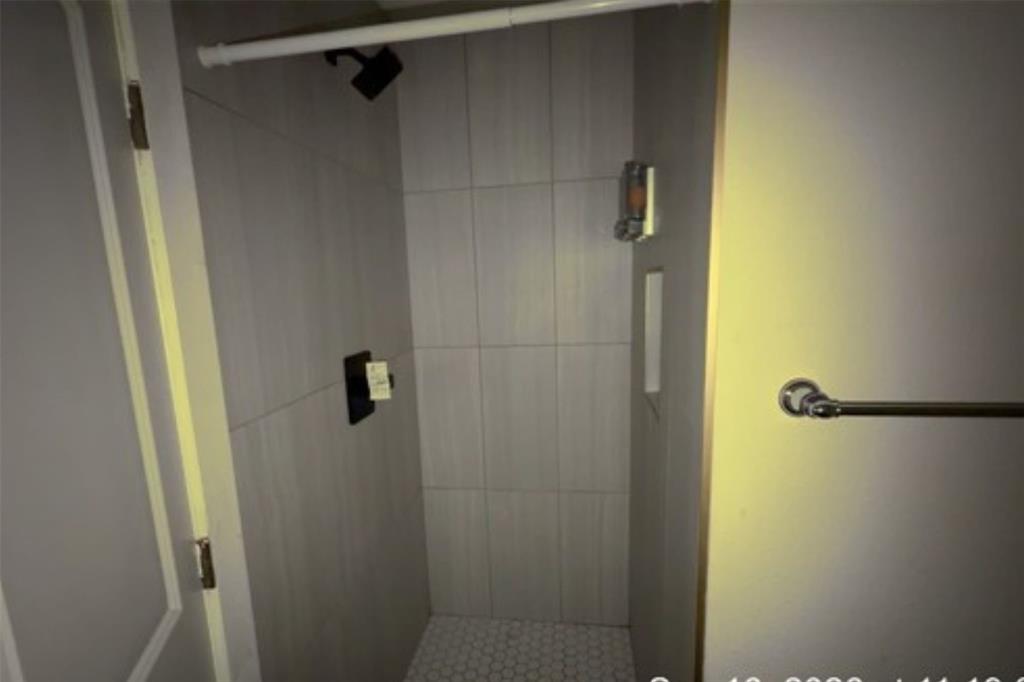 400 Lansing Street Property Photo 30