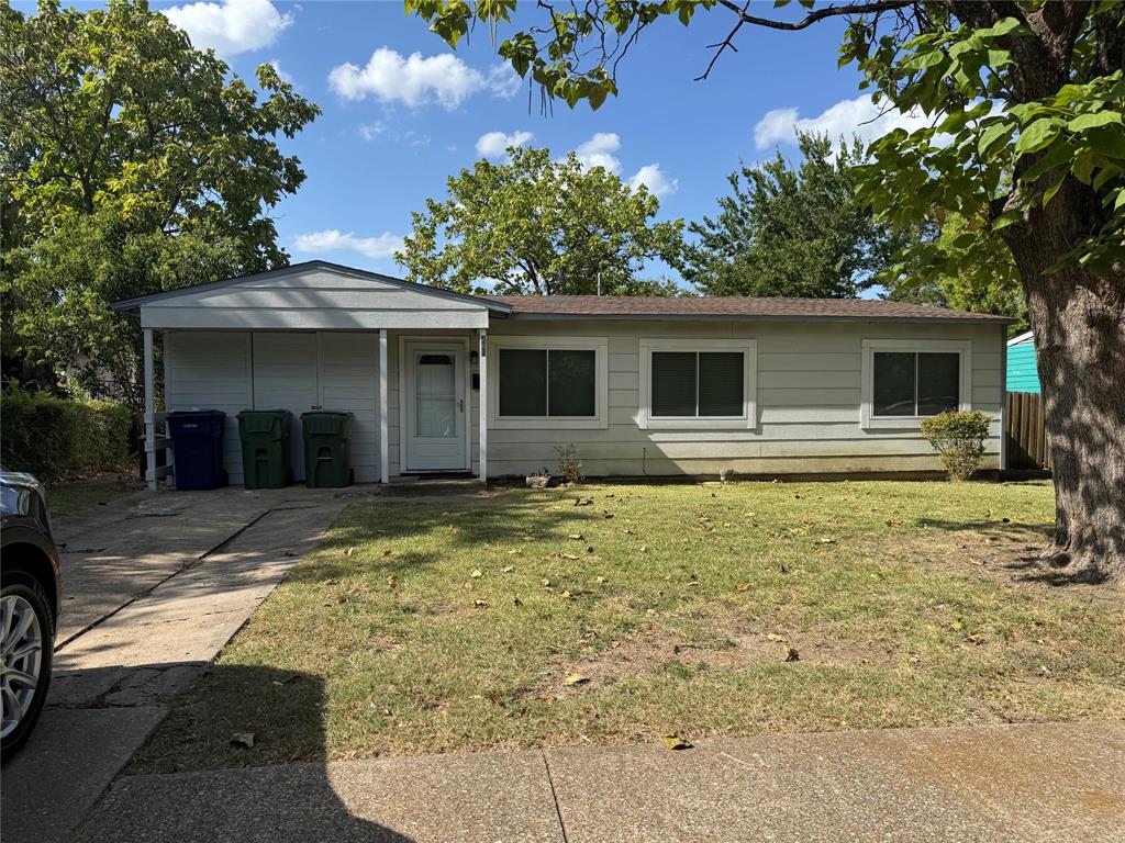 241 Casalita Drive Property Photo 1