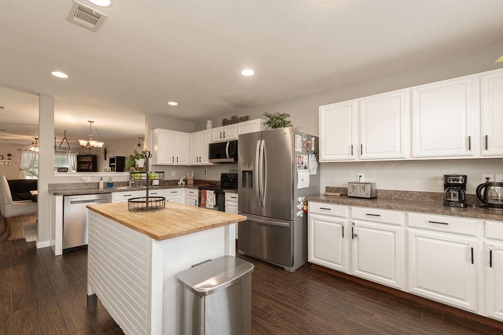 417 Azalea Drive Property Photo 1