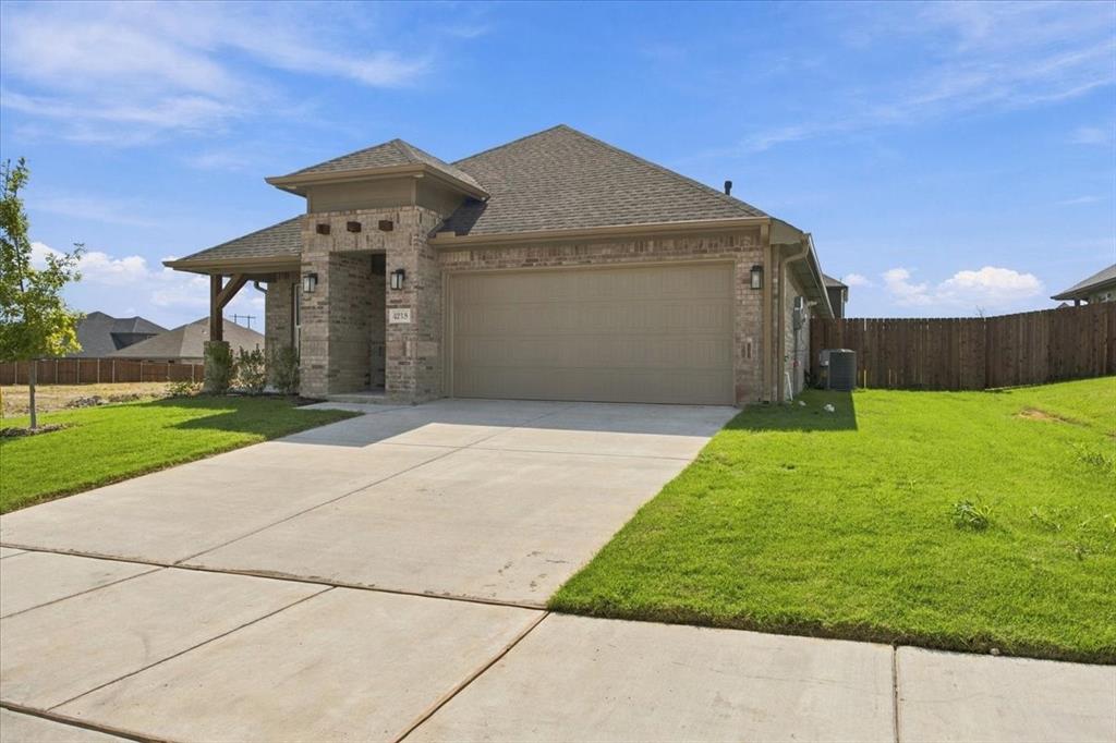 4218 Hummingbird Drive Property Photo 3
