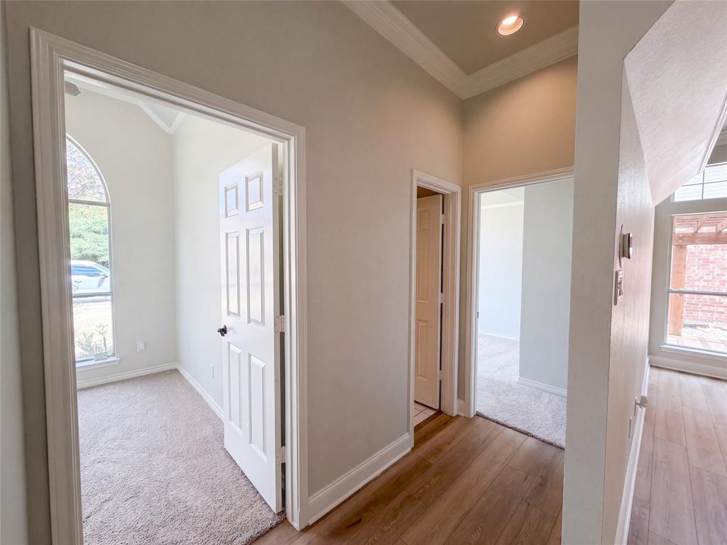 8703 Stonecrest Drive Property Photo 16