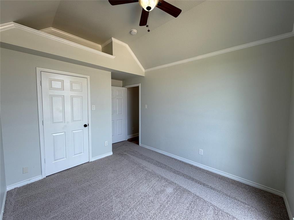 8703 Stonecrest Drive Property Photo 17