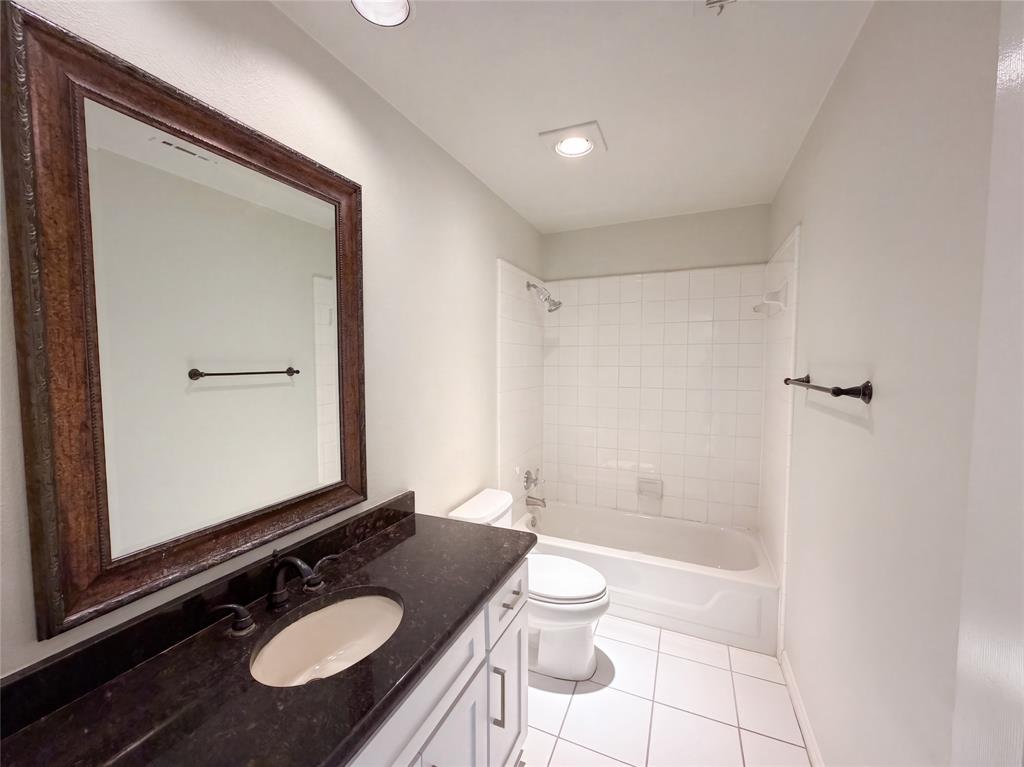 8703 Stonecrest Drive Property Photo 19