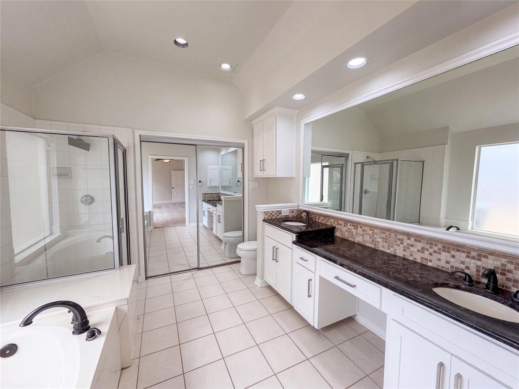8703 Stonecrest Drive Property Photo 21