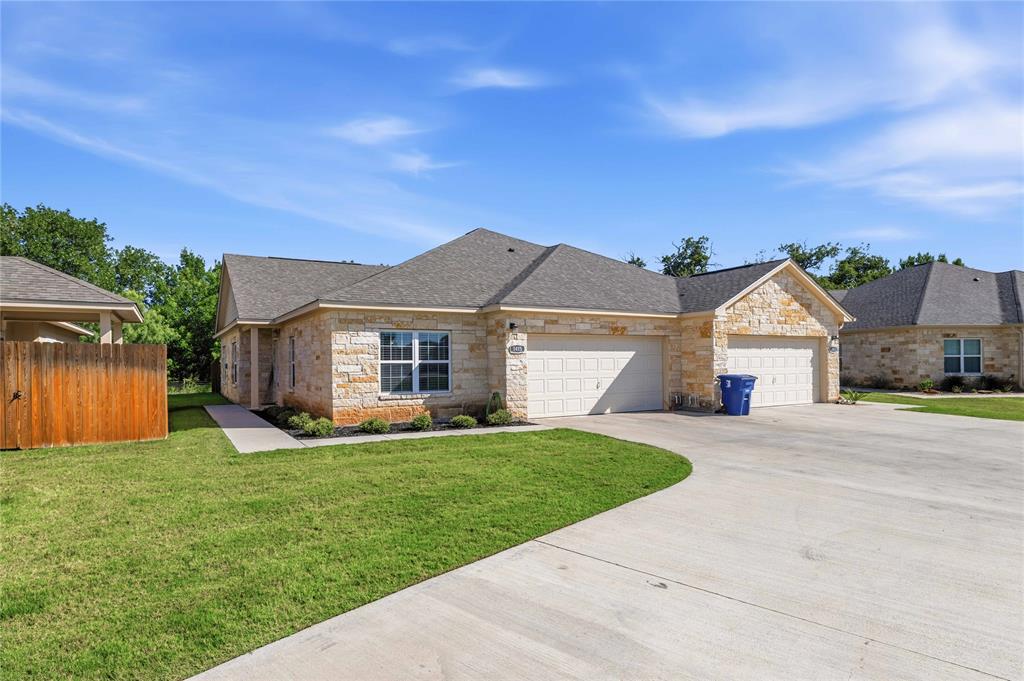 1415 Waterstone Drive Property Photo 1