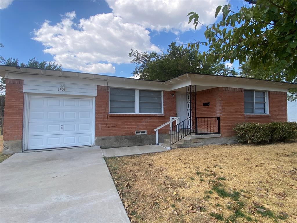 1701 Longview Street Property Photo 1